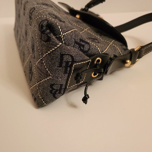 Dooney & Bourke - Picture 10 of 13